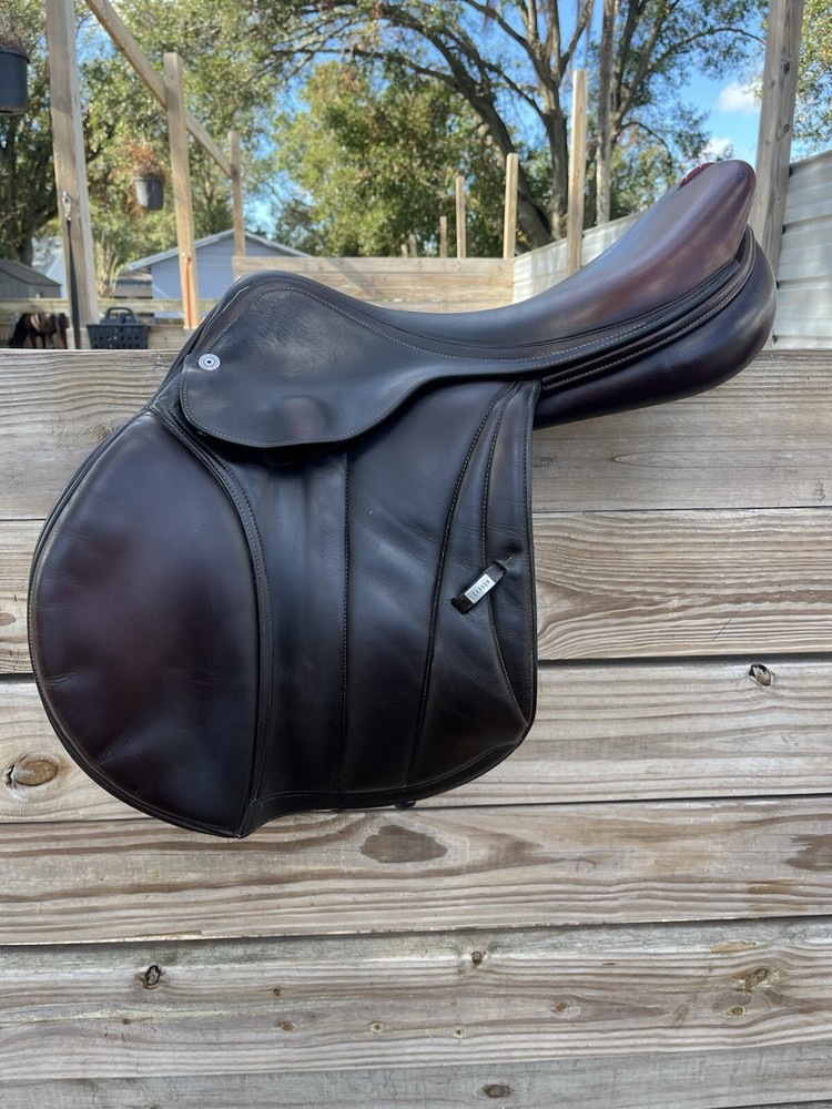 17.5” Equipe Special One Jumping Saddle