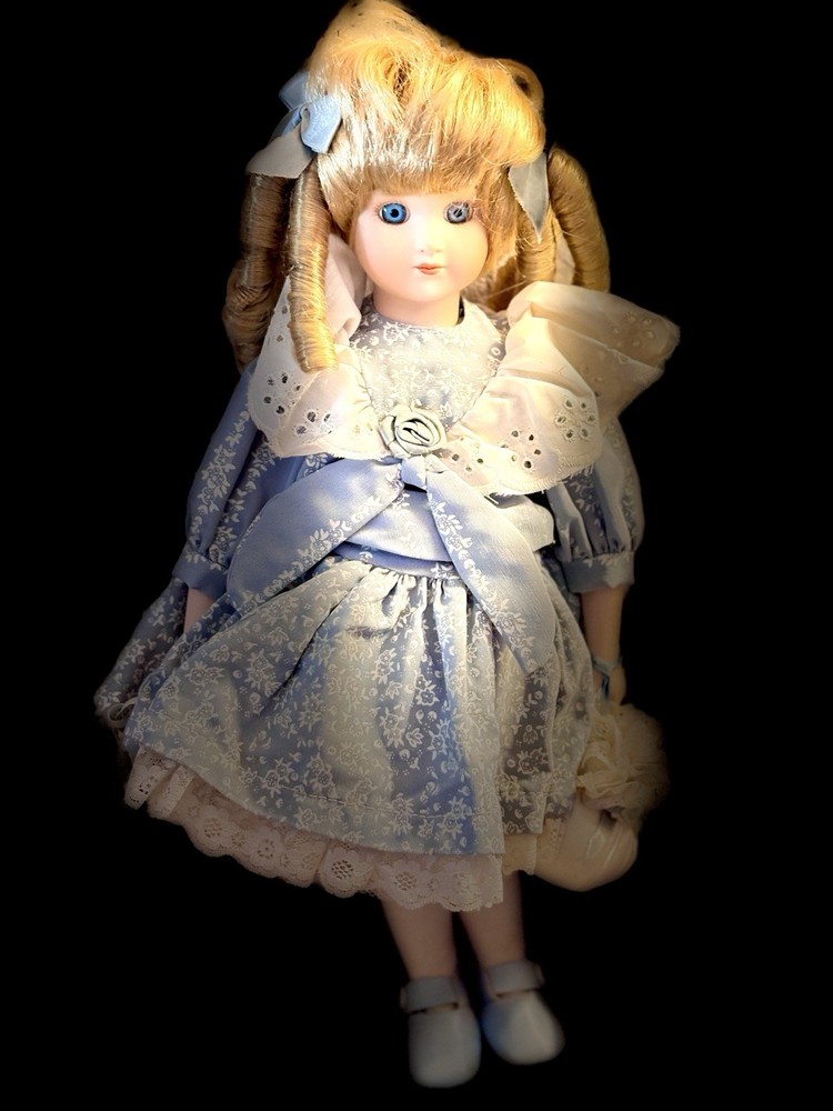 ACTIVE HAUNTED DOLL SPIRIT SYNTHIA