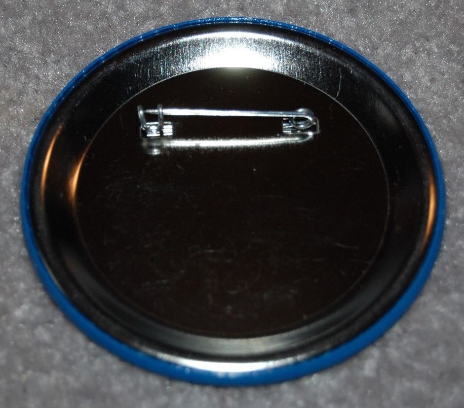 GLADE WISP FLAMELESS CANDLE METAL PINBACK BUTTON