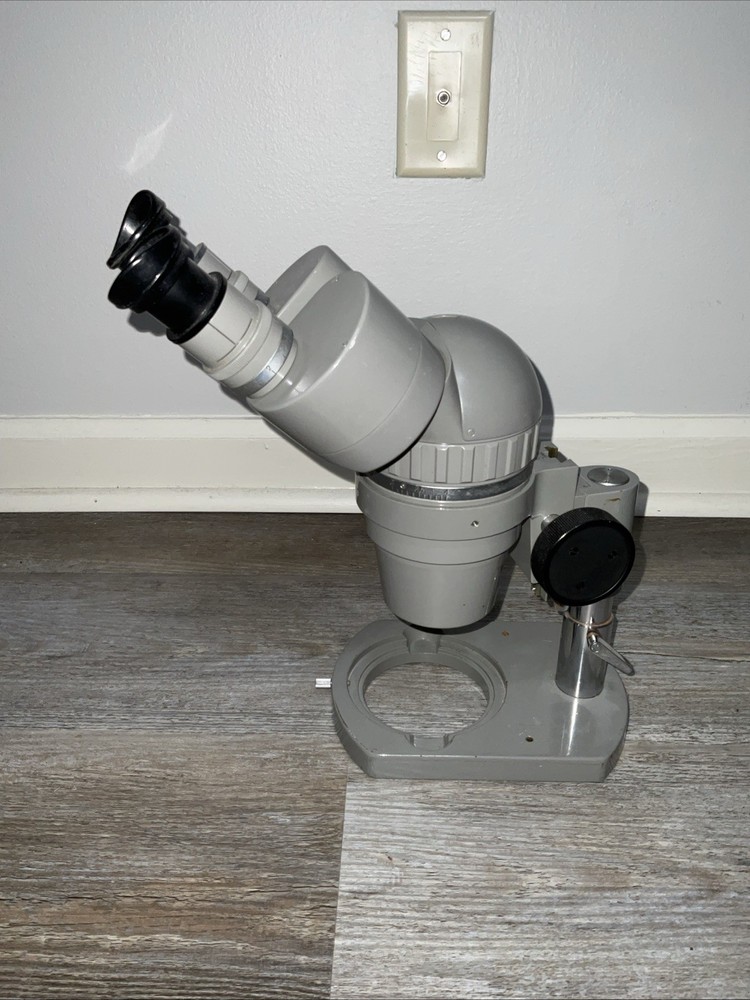 OLYMPUS SZ-III STEREO BINOCULAR SCIENTIFIC MICROSCOPE