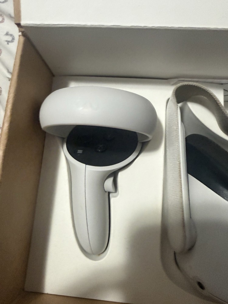 Meta Quest 2 VR Headset White