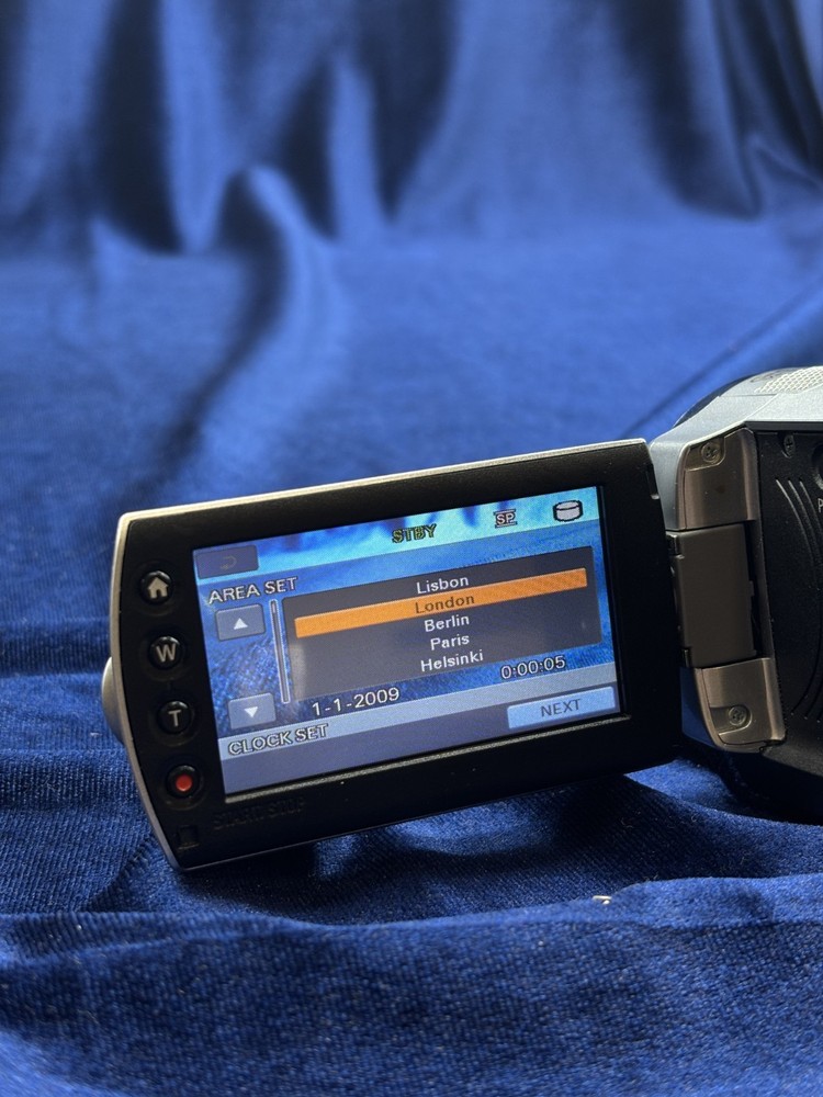 Sony Handycam DCR-SR38E / Camera Only/ Working