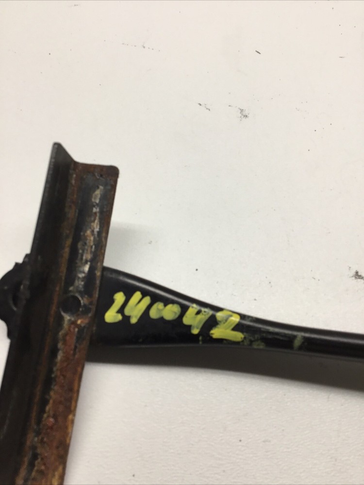 2011 TOYOTA CAMRY BRACKET BATTERY OEM