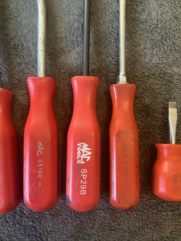 Mac Tools Mixed Lot, Screwdrivers, Pick And Magnet….see Pics…