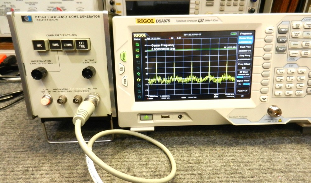 HP 8406A Frequency Comb Generator