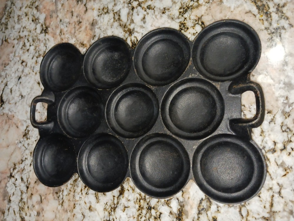 Emig Cast Iron Gem Pan