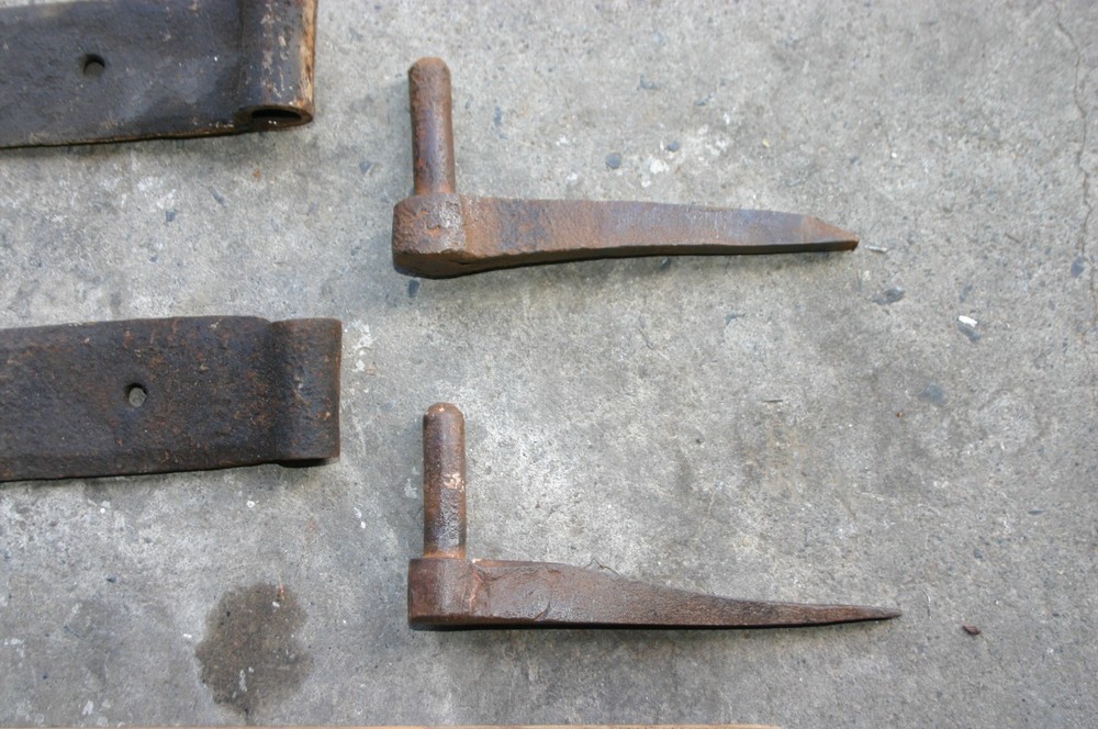 18th-19th Cent., Hand-Forged Strap/Barn Hinges, 29" Matched Pair, With Pintles