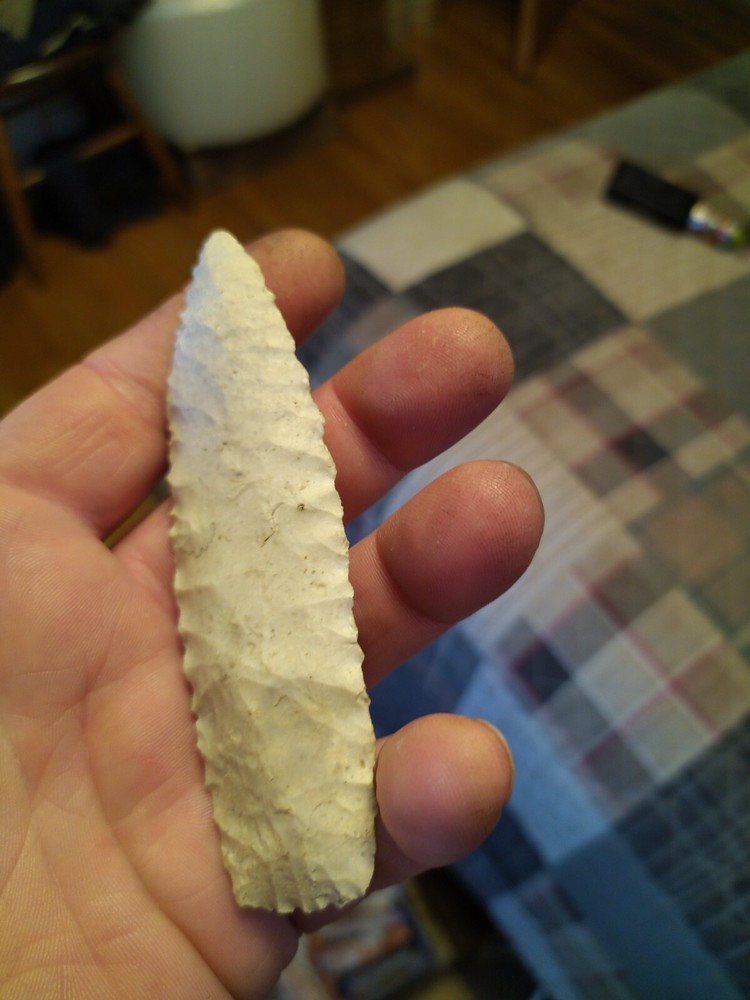 Blade Raw Chert 4 3/8" x1 1/14"