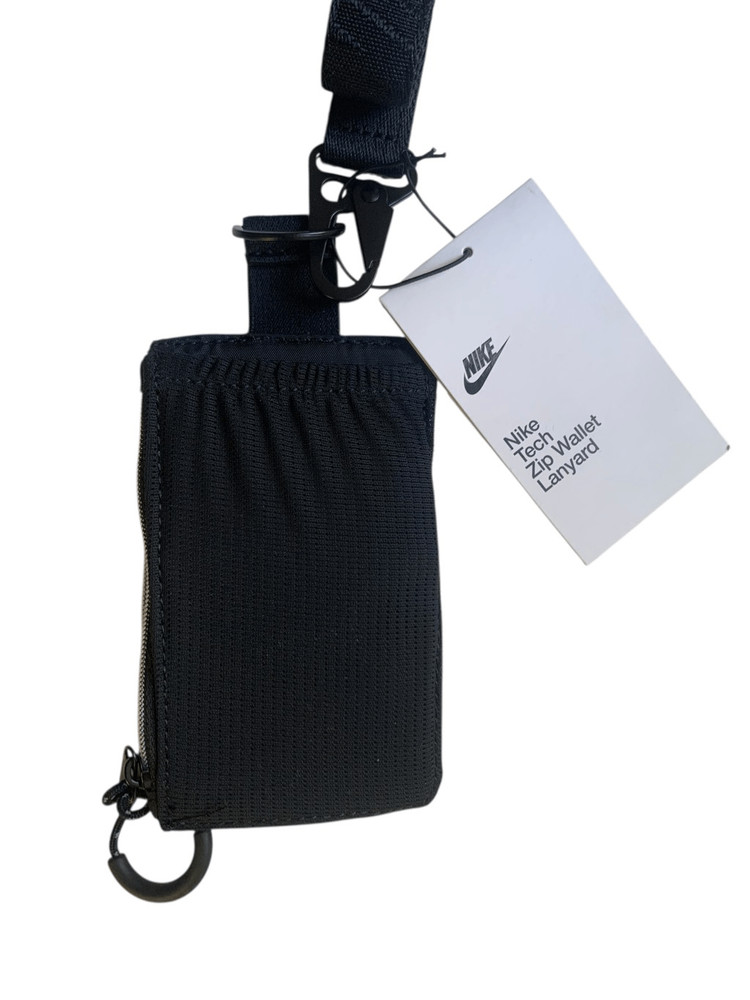Nike Tech Statement Zip Wallet Lanyard Black Card Holder, NWT