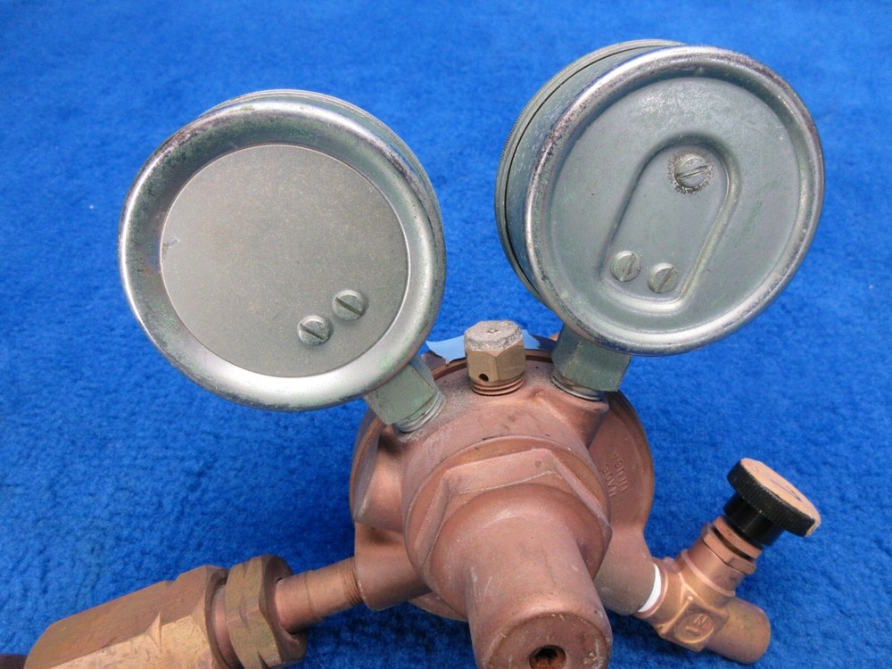 USED Matheson Compressed Nitrogen Gas Regulator A26