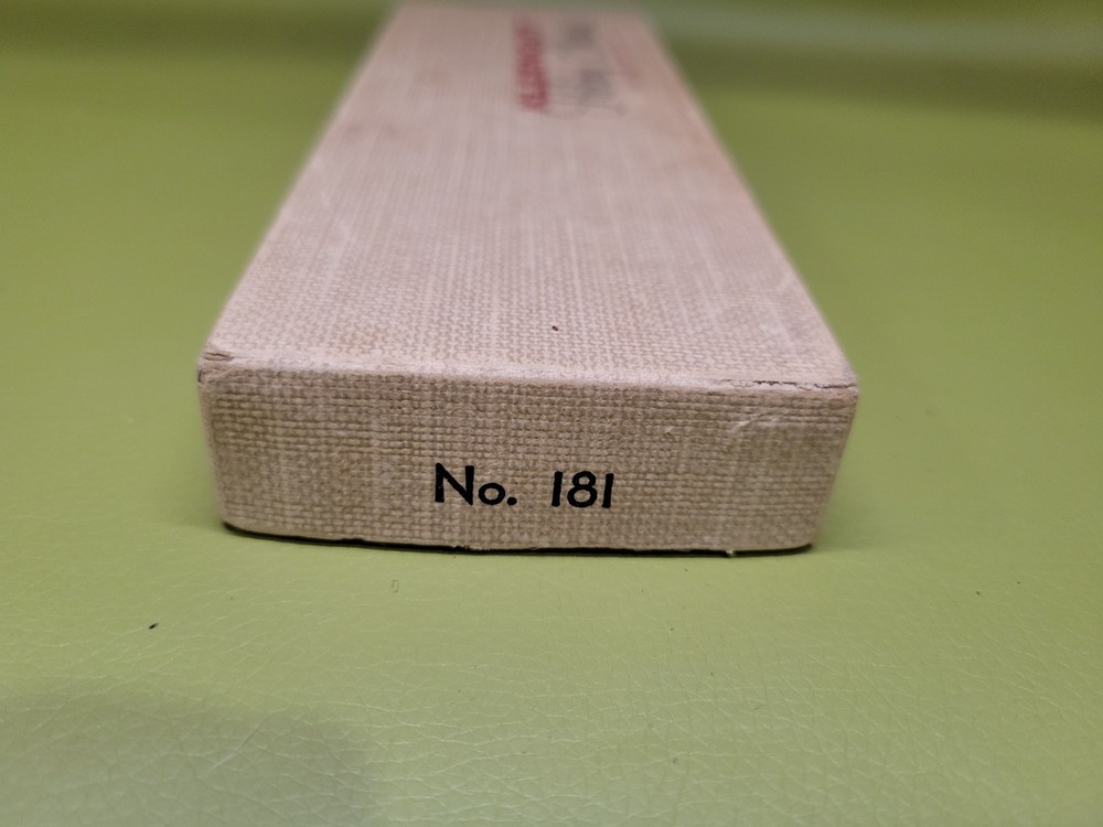 VINTAGE 1950s KLEENCUT PINKING SHEARS w/ BOX