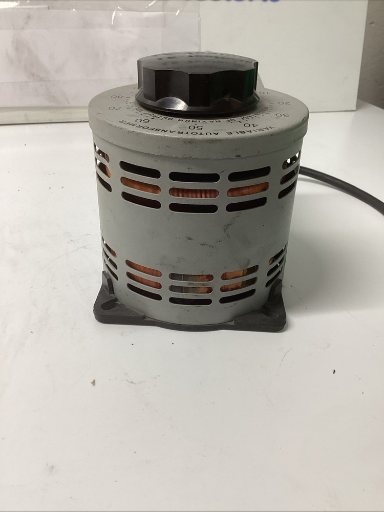 STACO 3PN1020B Variable Autotransformer With Fuse T-543