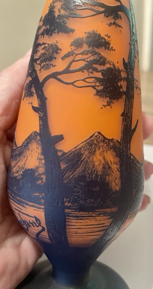 Richard Cameo Glass Perfume Atomizer