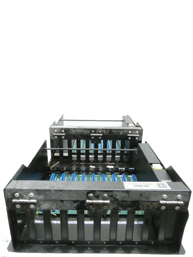 Square D 8030 RRK-300 Sy/max Chassis Module Ser B1