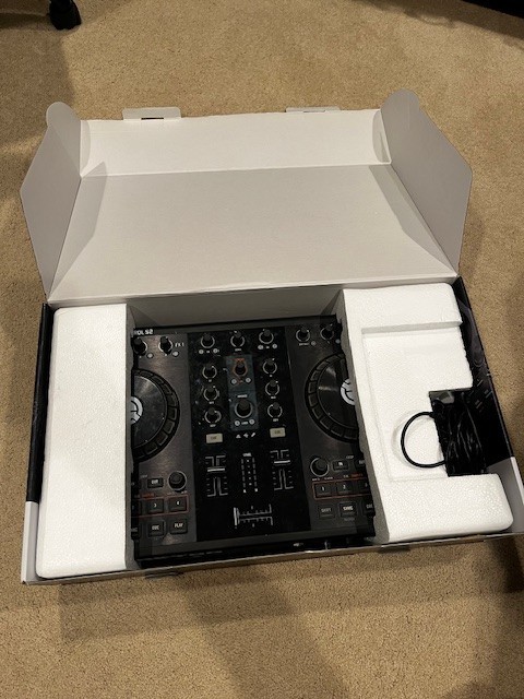 Native Instruments Traktor Kontrol S2 MK1
