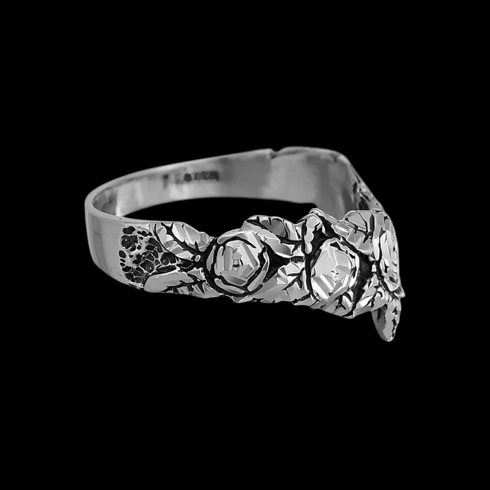 Diamond Cut Flower Crown Ring