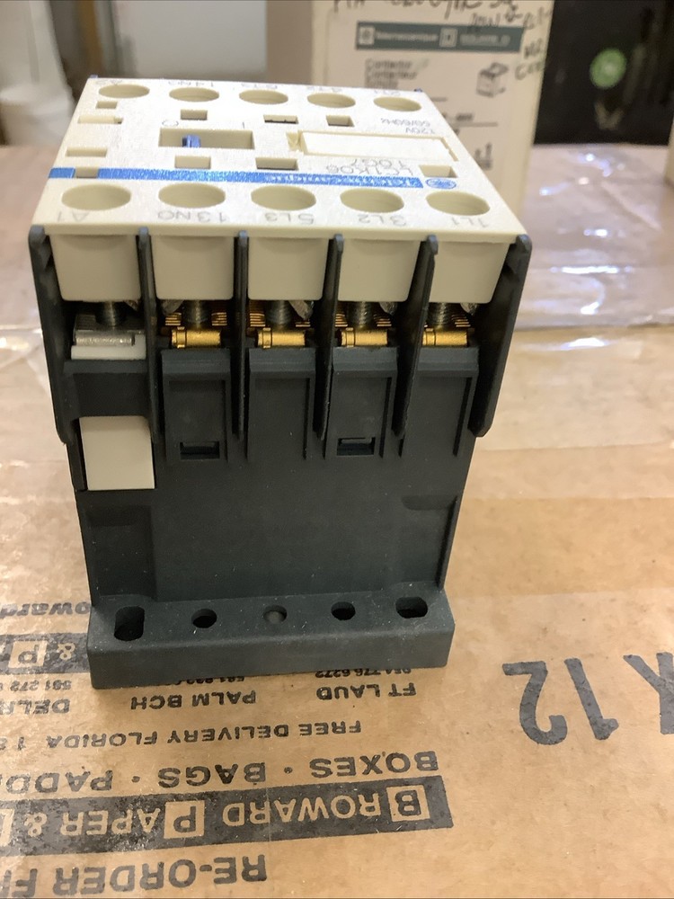 Telemecanique Contactor LC1K0610G7