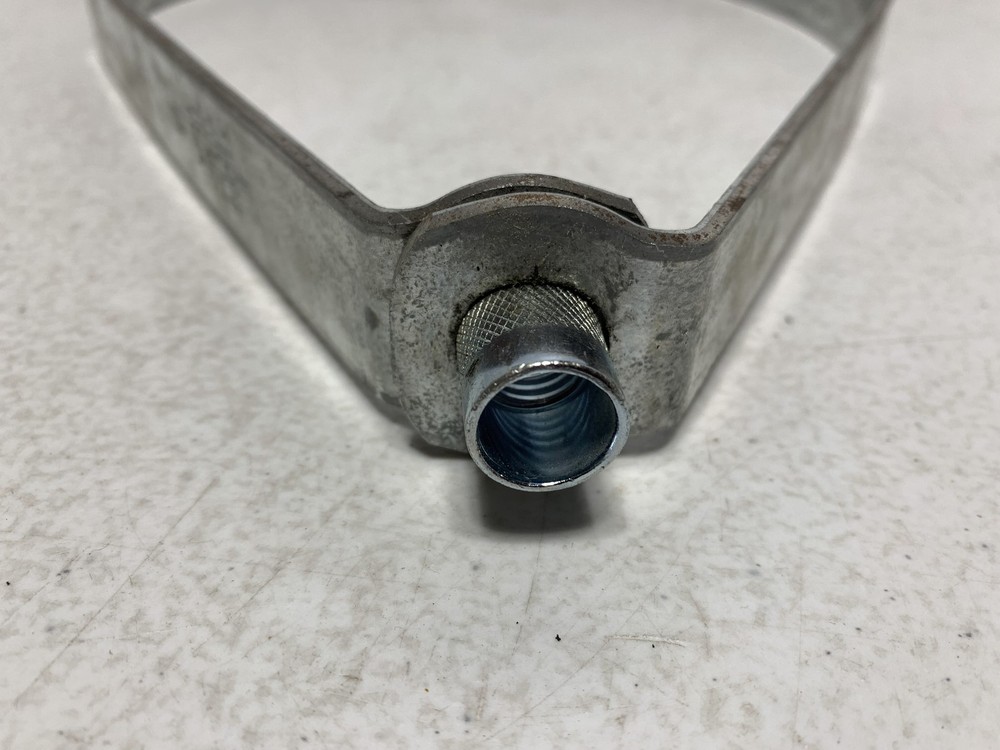 8" Teardrop Swivel Hanger