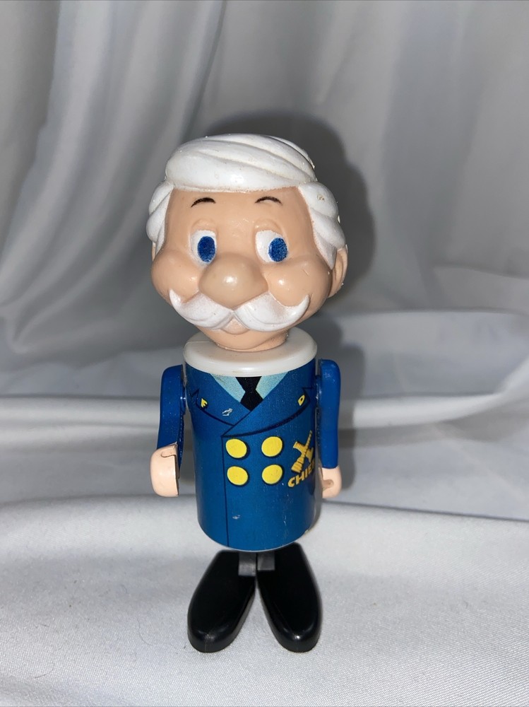 ELDON Pipsqeeks vintage RUBBER/PLASTIC FIGURE CHIEF FIREMAN