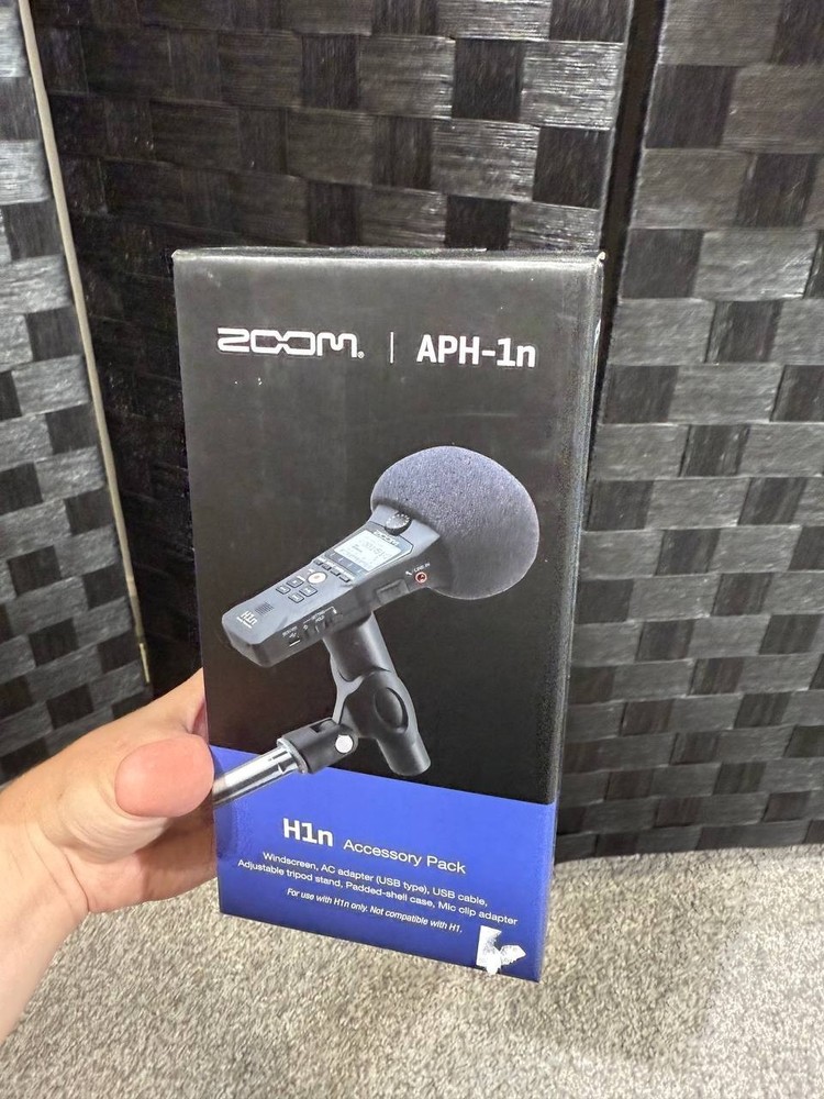 NEW Zoom APH-1n Microphone Recorder Accessory Pack