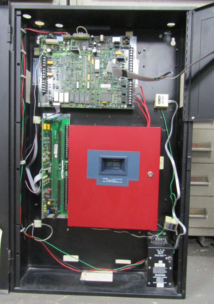😀 SIEMENS CERBERUS PYROTRONICS FIRE ALARM PANEL W/ KEYS MXL