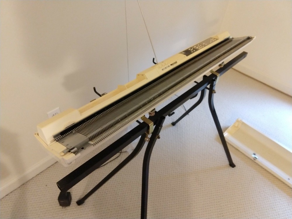 Knitking Compuknit ST Standard Gauge Knitting Machine - Good Used Condition