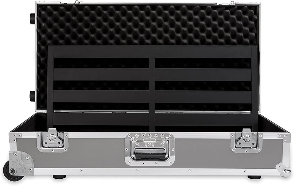 Pedaltrain Classic Pro in Tour Case With Wheels