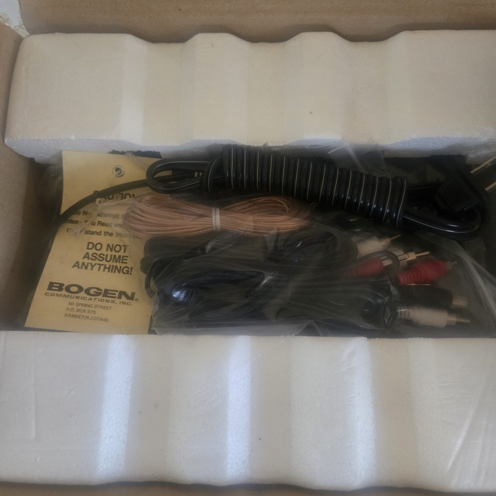 Bogen CR-100 CASSETTE RADIO