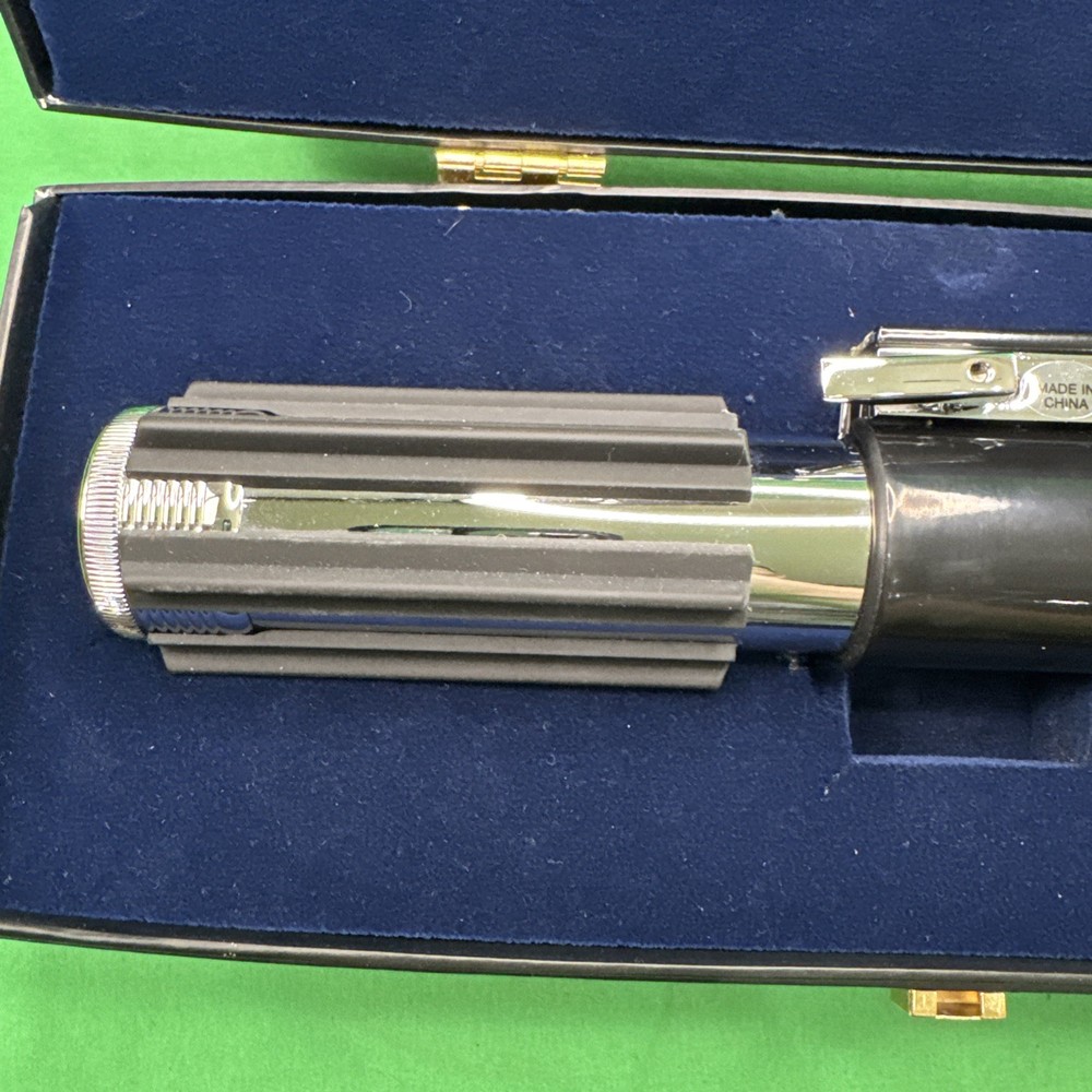 Star Wars Master Replicas Darth Vader Lightsaber Limited Ed. READ DESCRIPTION