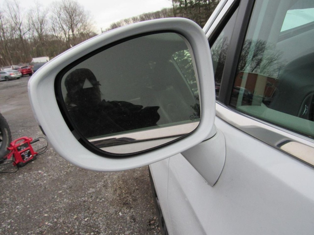 PACIFICA 2022 Glove Box 1016838