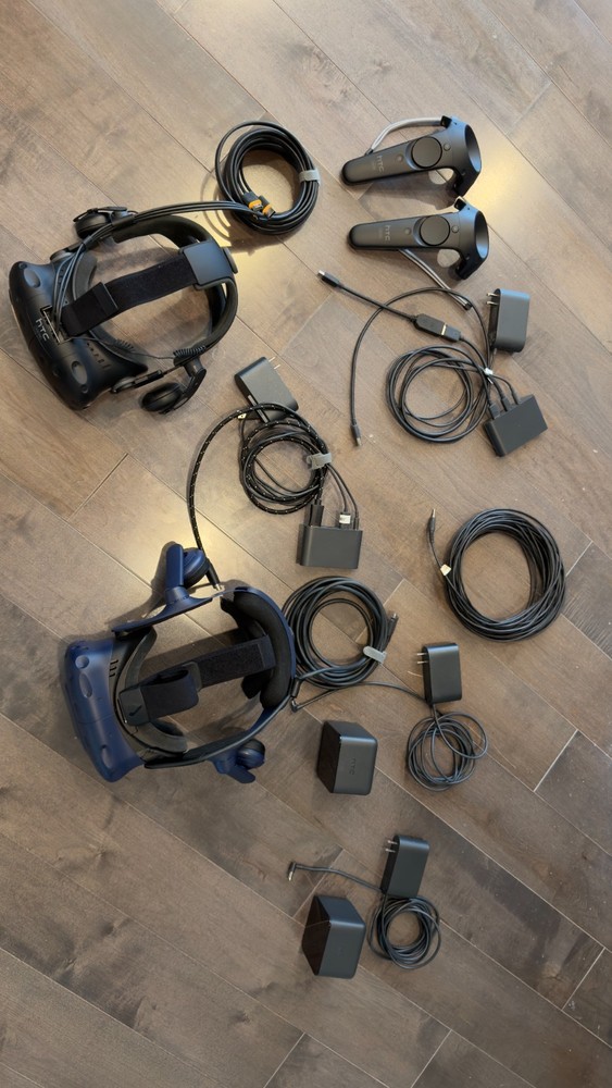 HTC Vive VR System + Vive Pro Headset Bundle Fully Tested, Great Condition