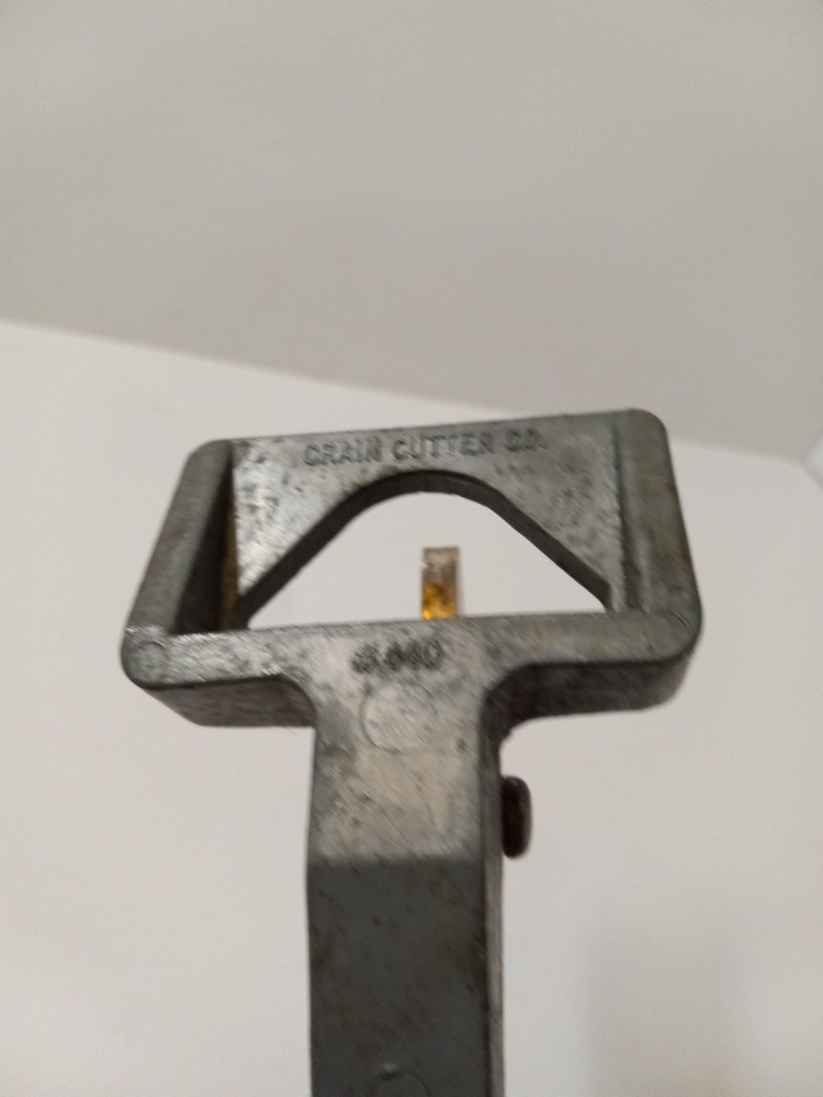 Crain Cutter Co No 440