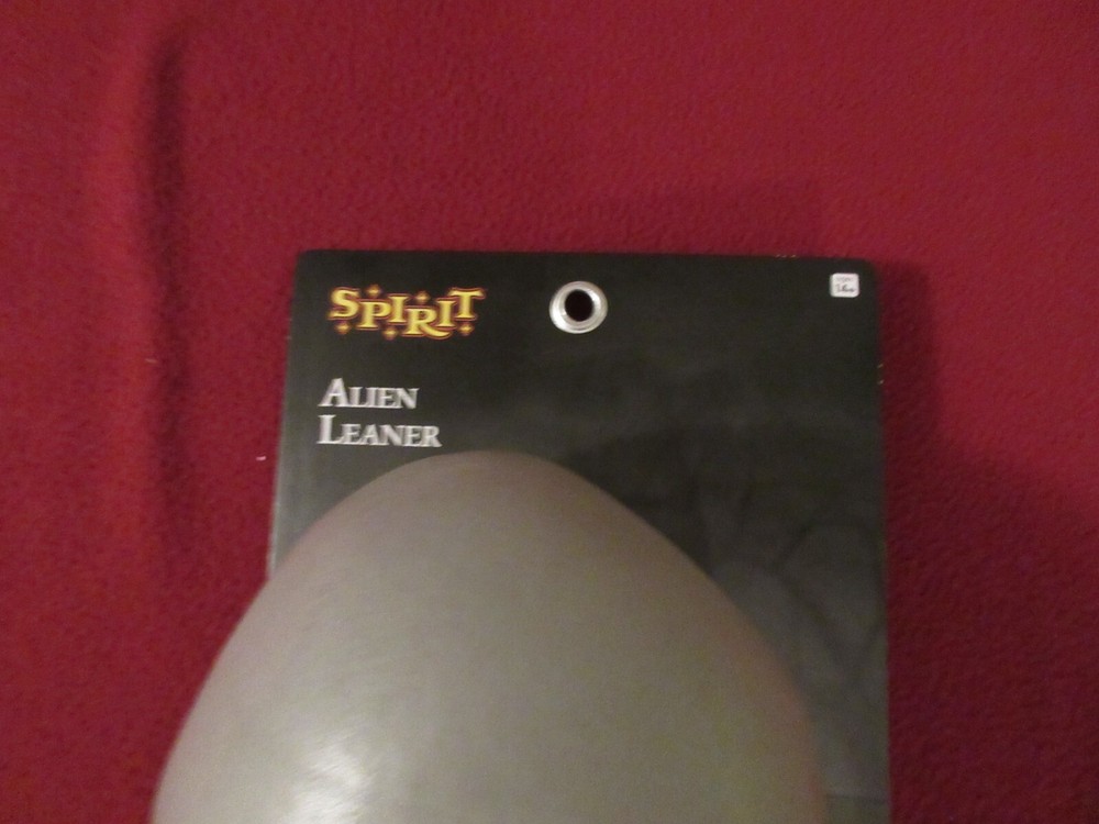 Spirit " Alien Leaner " New in Package