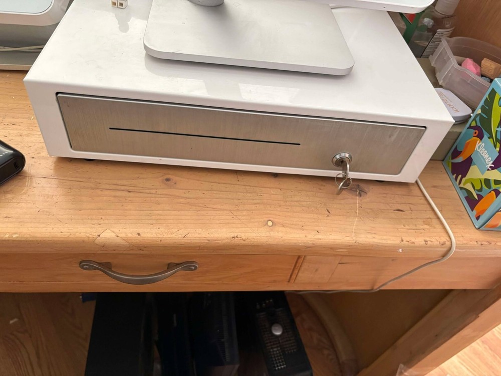 Clover POS System. Complete