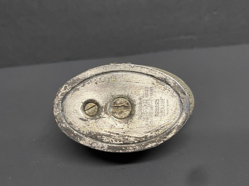 Vintage Ronson Queen Annie Table Lighter