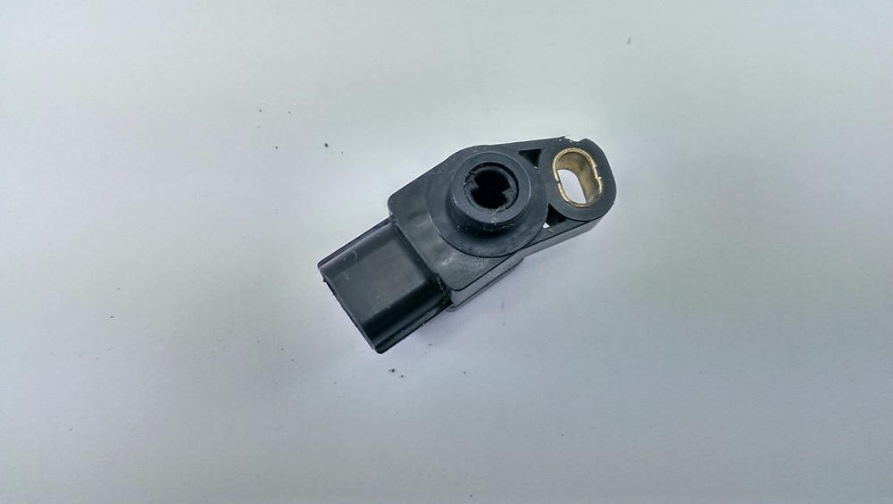 04 05 GSXR 600 / 750 TPS SENSOR - SECONDARY THROTTLE POSITION SENSOR