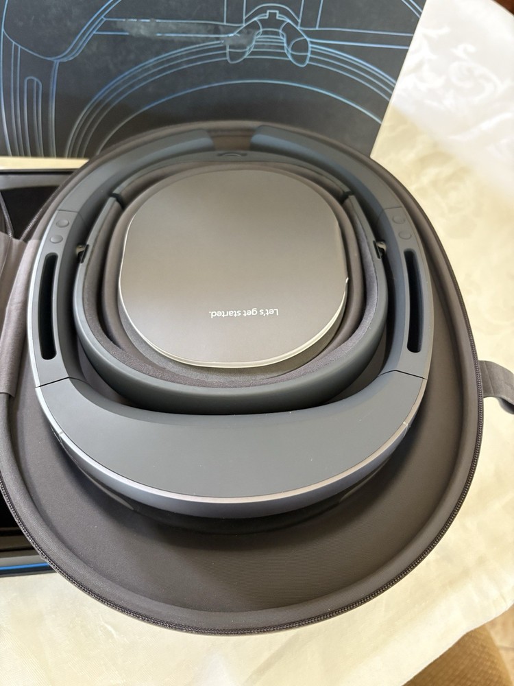 Microsoft Hololens 1 Development Edition (1688) Not Tested