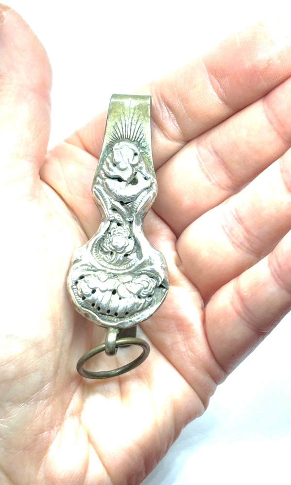 Antique Silver Fronted Repousse Design Chatelaine Clip