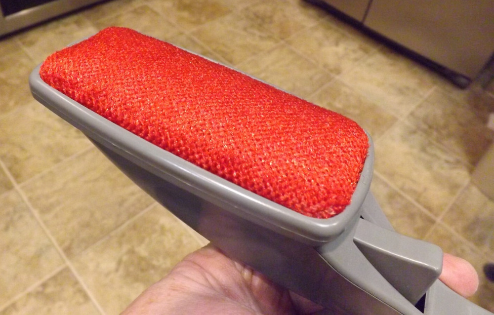 Clothes Lint Brush