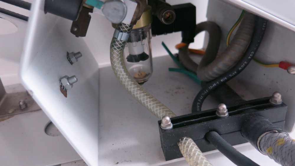 PAM 600 SPRAYMATIC HOT MELT GLUE APPLICATOR