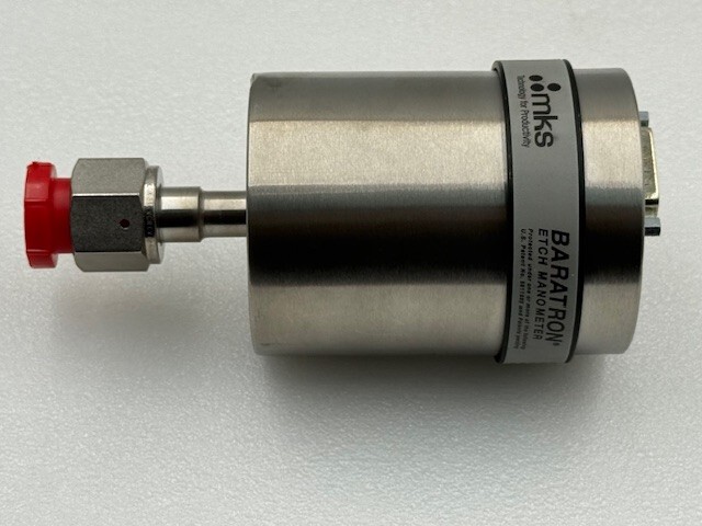 MKS Instruments E28B-24565 Range 0.1 Torr Baratron Etch Manometer Used
