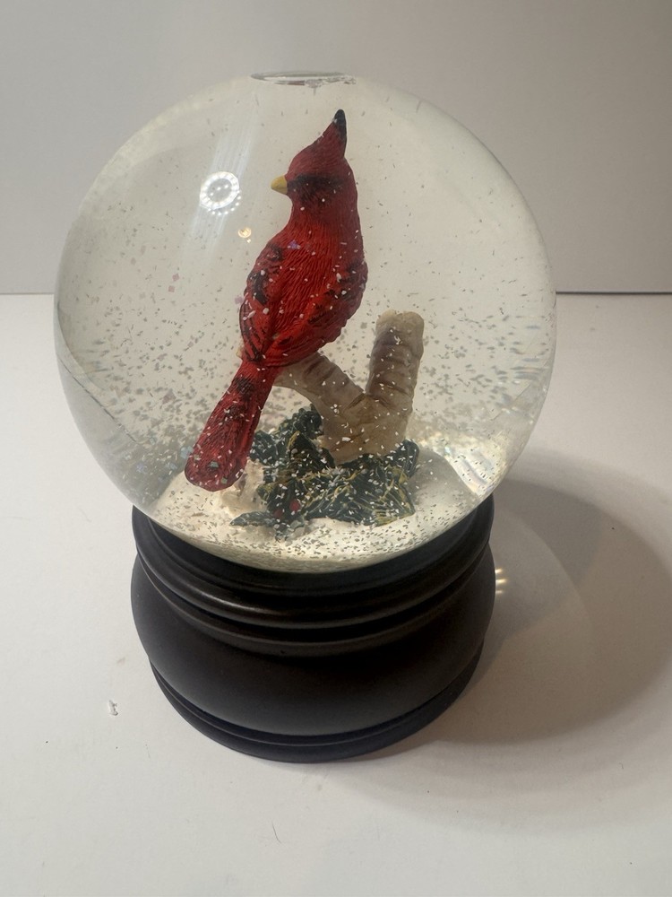 Cracker Barrel Cardinal Waterglobe Christmas Snow Globe w/ Box
