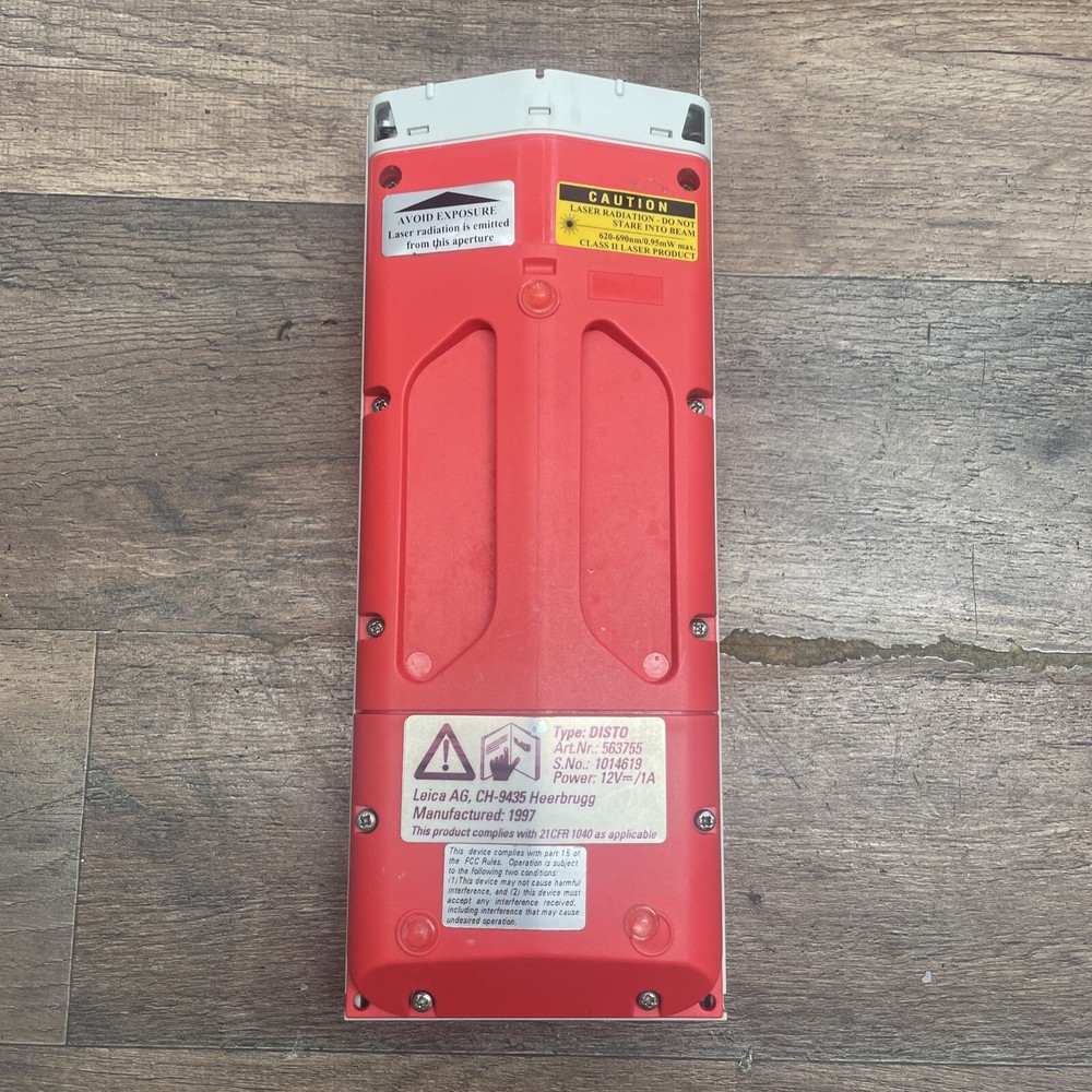 LEICA DISTO LASER DISTANCE MEASURER