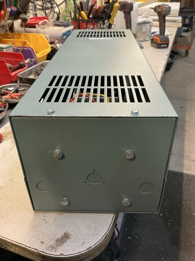 Superior Electric Powerstat Variable Transformer Type 116C-1284 & Enclosure