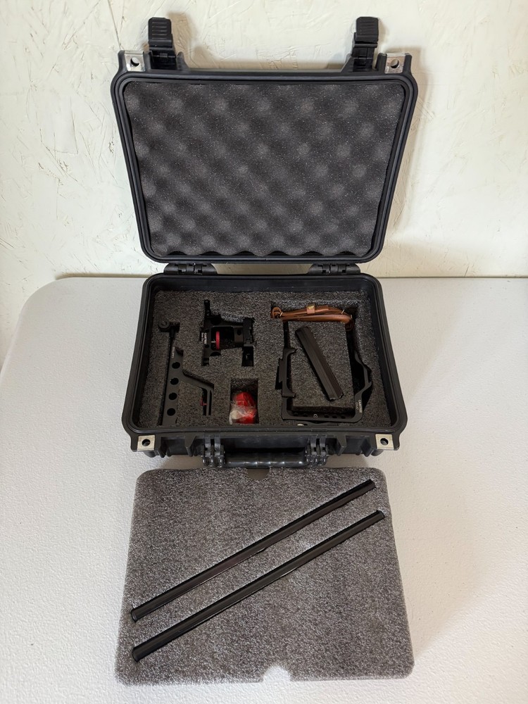 Camtree CH-A7, Black & Red, Perfect Condition, Camera Cage