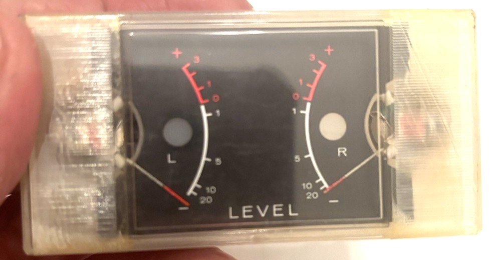 VINTAGE LEFT RIGHT LEVEL PANEL  METER FROM CLOSED AUDIO SHOP - RECEIVER ?