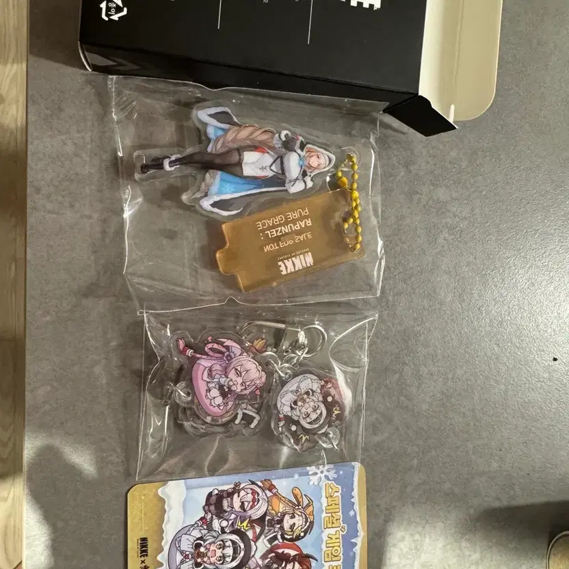 Nikke Dujim Stand Keyring Set