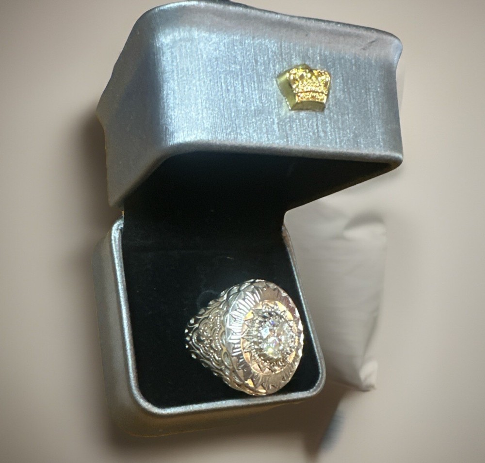 Handmade silver ring with crystals