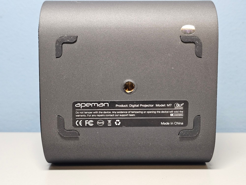 Apeman M7 Projector - 1080p -DLP Technology - Bluetooth - .8-2.6m Projection