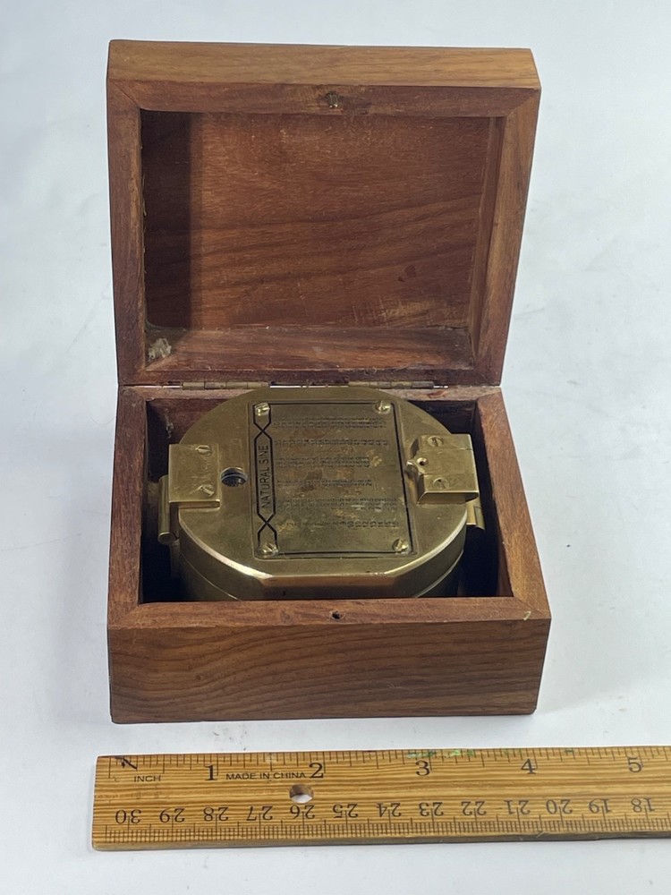 Solid brass nautical calculator (BROKEN). Wooden case